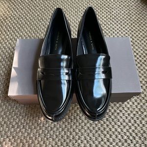 Charles & Keith Loafers Black Size 37 (US 7) NWT